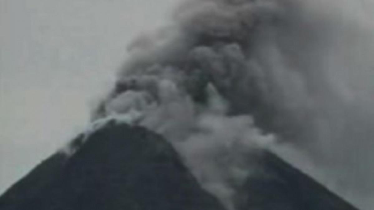 Indonezia. Bilanţul erupţiei vulcanului Merapi a ajuns la 240 de morţi