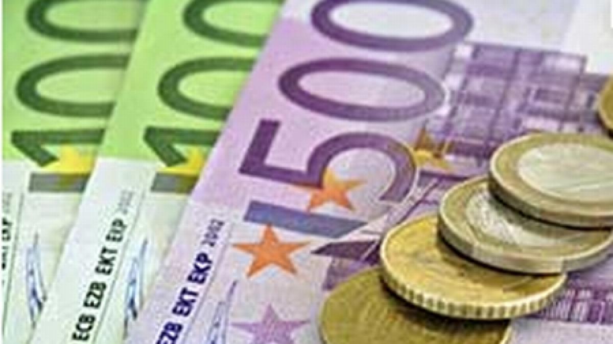 Irlanda va primi un împrumut de 90 miliarde euro de la FMI şi UE