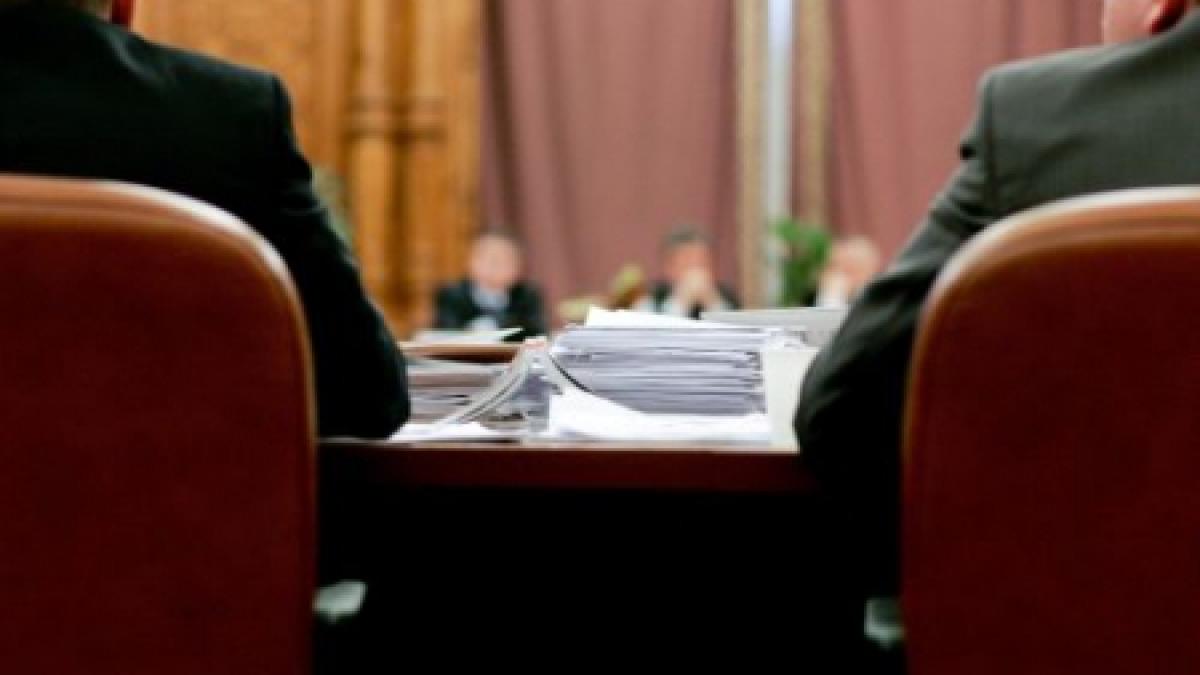 Raportul la Legea Educaţiei, adoptat din nou de Comisia de învăţământ, în aceeaşi formă