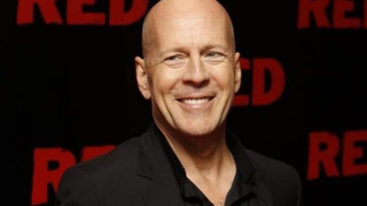 Bruce Willis a semnat un contract de publicitate cu o bancă din Rusia