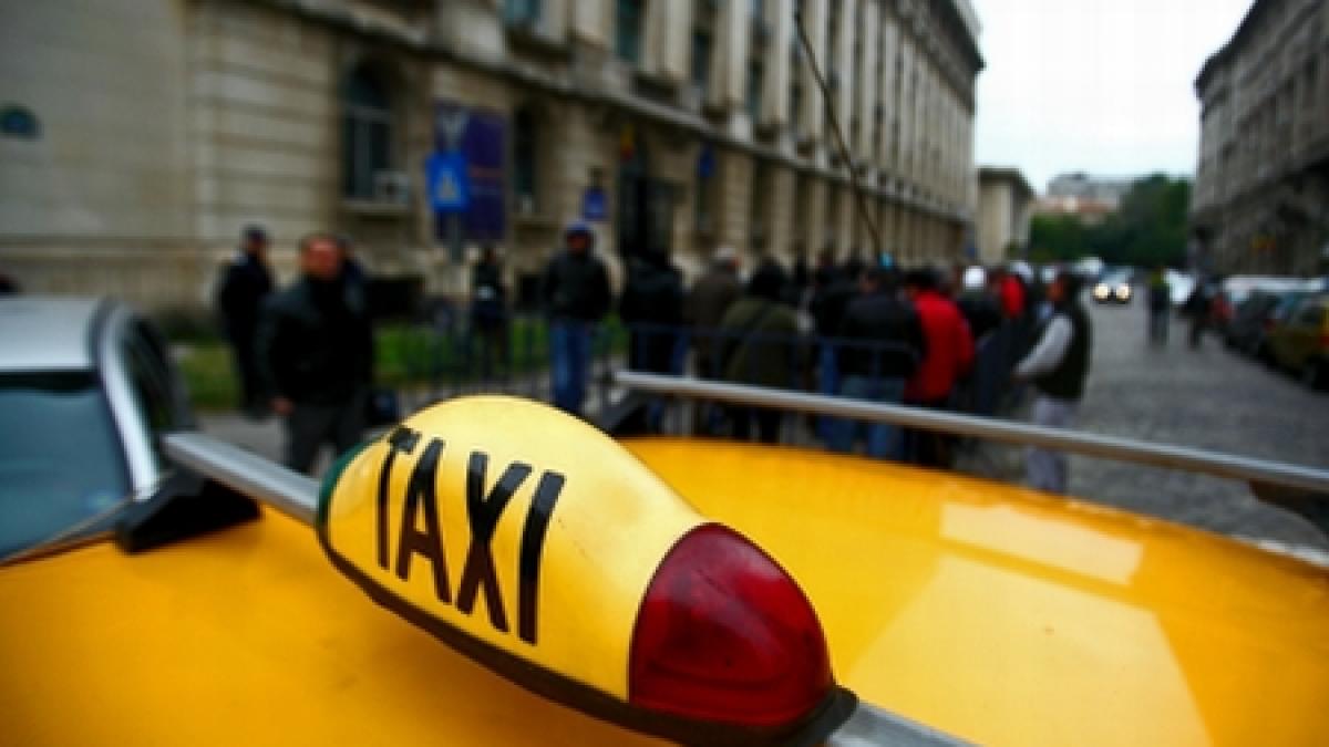 Taximetriştii protestează în Piaţa Victoriei. Vezi restricţiile rutiere din zona mitingului