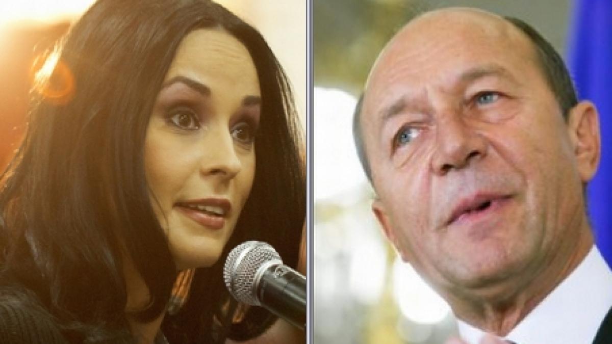 Băsescu, către Andreea Marin: Arăţi superb. N-aş spune că îmbătrâneşti