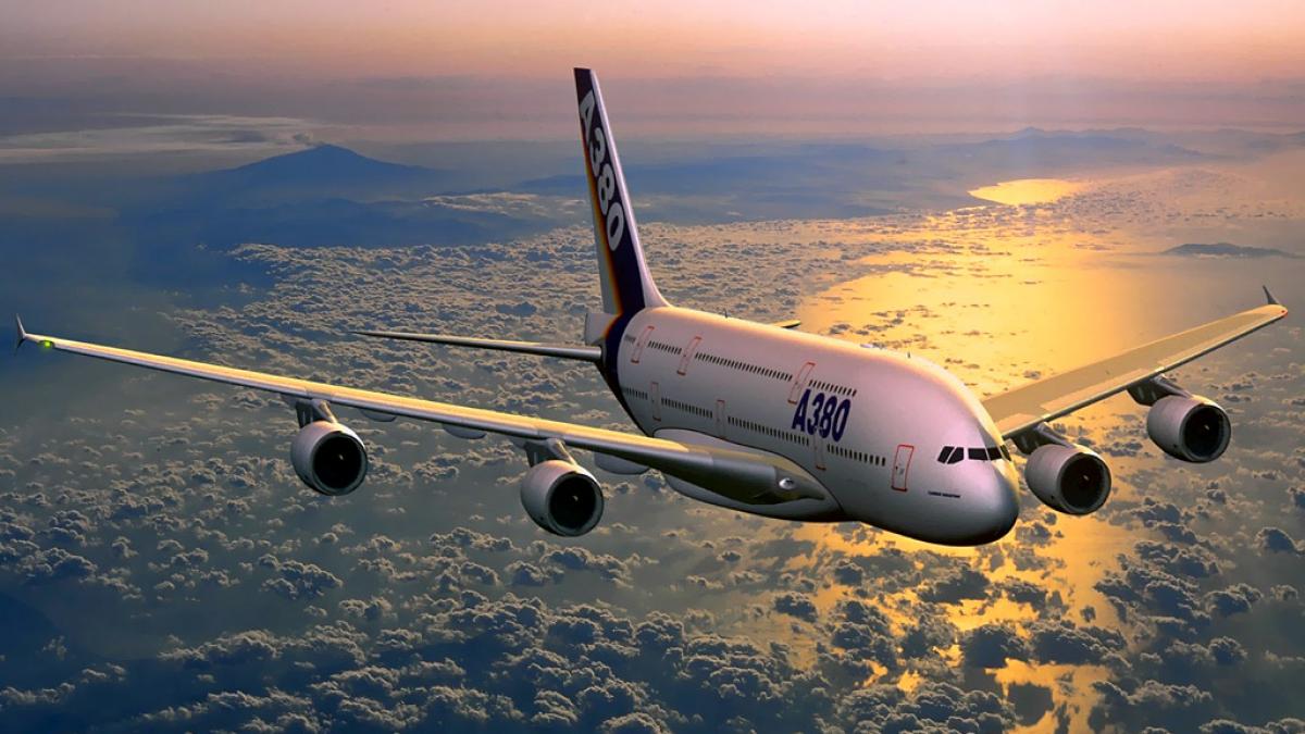 Rolls Royce, dată în judecată pentru defecţiunile motoarelor Airbus A380