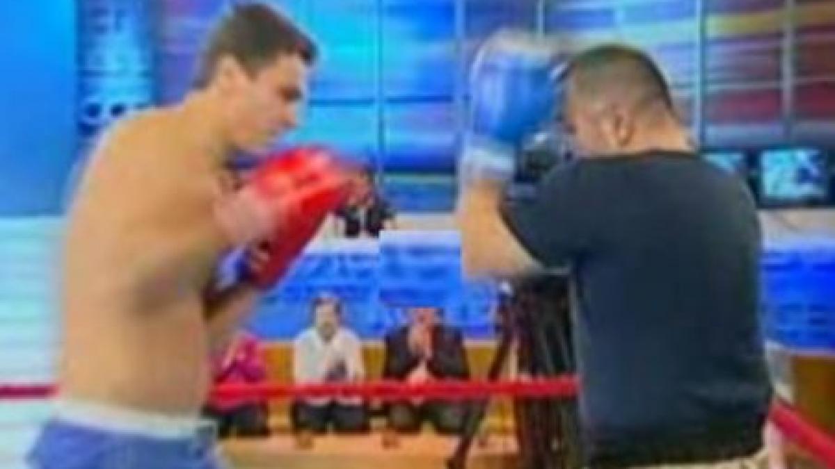 Meci de box cu Mircea Badea şi Leonard Doroftei, în cinstea marilor campioni români