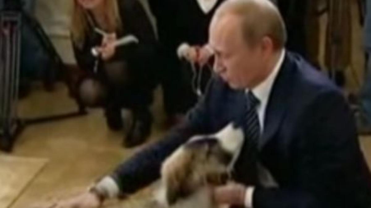 Putin şi-a botezat căţelul &quot;Buffy&quot;, în cadrul unei ceremonii lângă Moscova