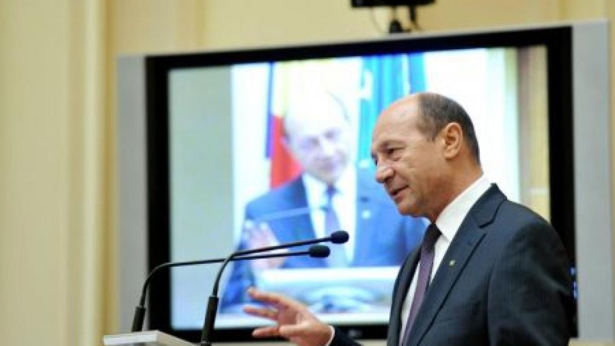 Băsescu, pentru Financial Times: Ar fi o greşeală imensă ca romii să-şi schimbe denumirea în ţigani