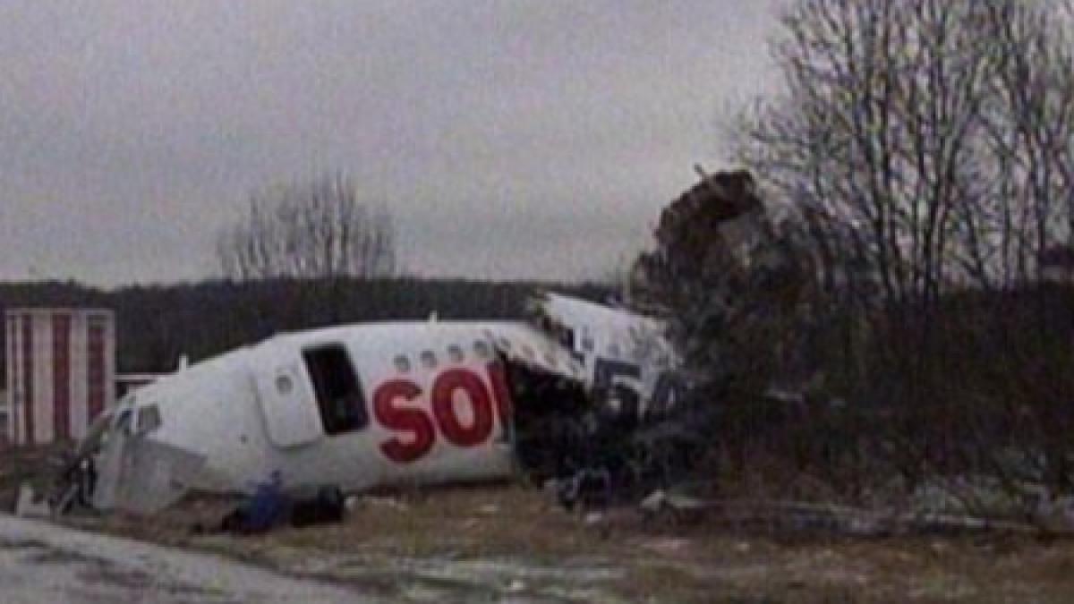 22 de morţi, în urma prăbuşirii unui avion în Nepal