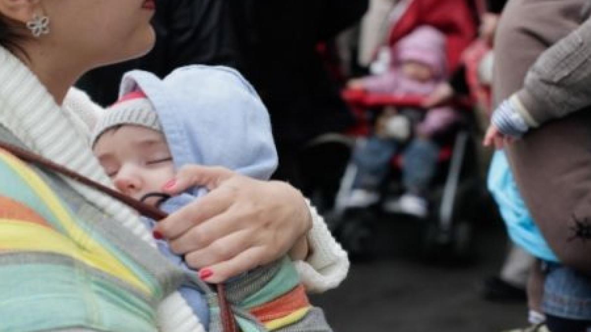 Consiliul pentru Combaterea Discriminării: Ordonanţa privind concediul maternal încalcă principiul egalităţii 