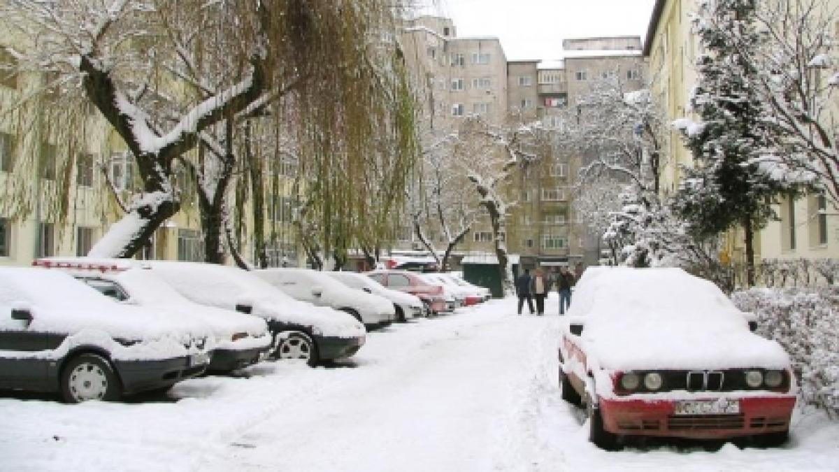 Infotrafic. Circulaţie în condiţii de iarnă, în mai multe judeţe din ţară