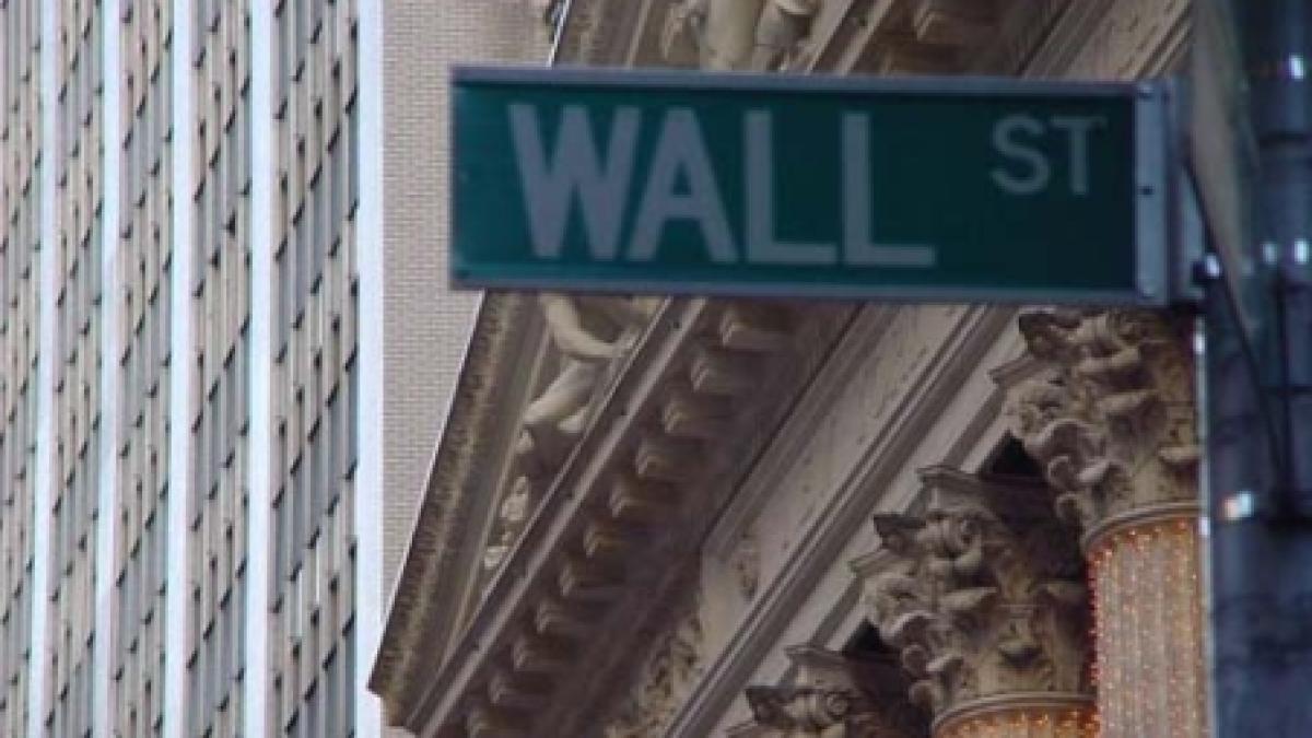 Nouă membri ai elitei de pe Wall Street se întâlnesc lunar, în secret