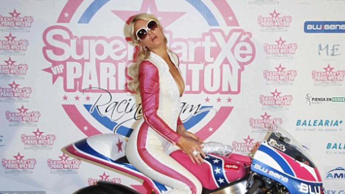 Paris Hilton şi-a lansat propria echipă de motociclism, care va concura în campionatul MotoGP