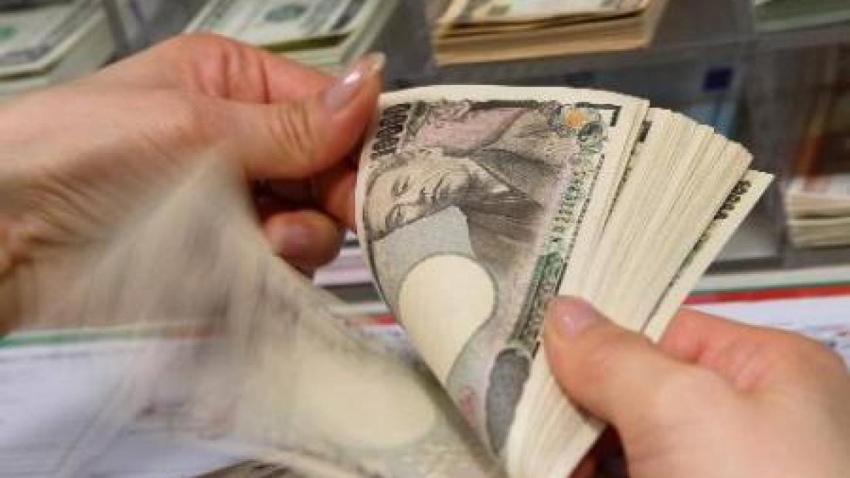 Guvernul japonez aprobă un buget record, de aproximativ 1.100 miliarde de dolari