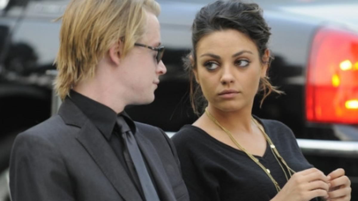 Actorii Mila Kunis şi Macaulay Culkin s-au despărţit, după o relaţie de opt ani