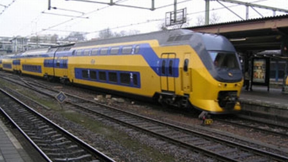 Alertă cu bombă într-un tren din Olanda: Cei 300 de pasageri au fost evacuaţi