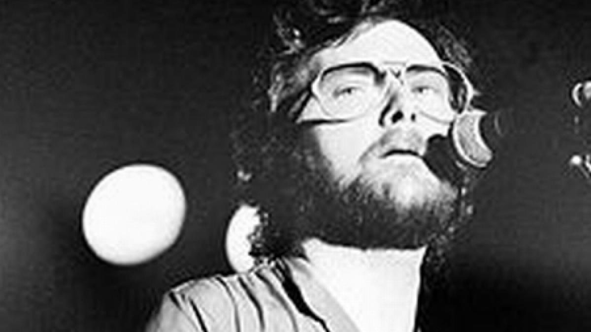 A murit cântăreţul scoţian Gerry Rafferty