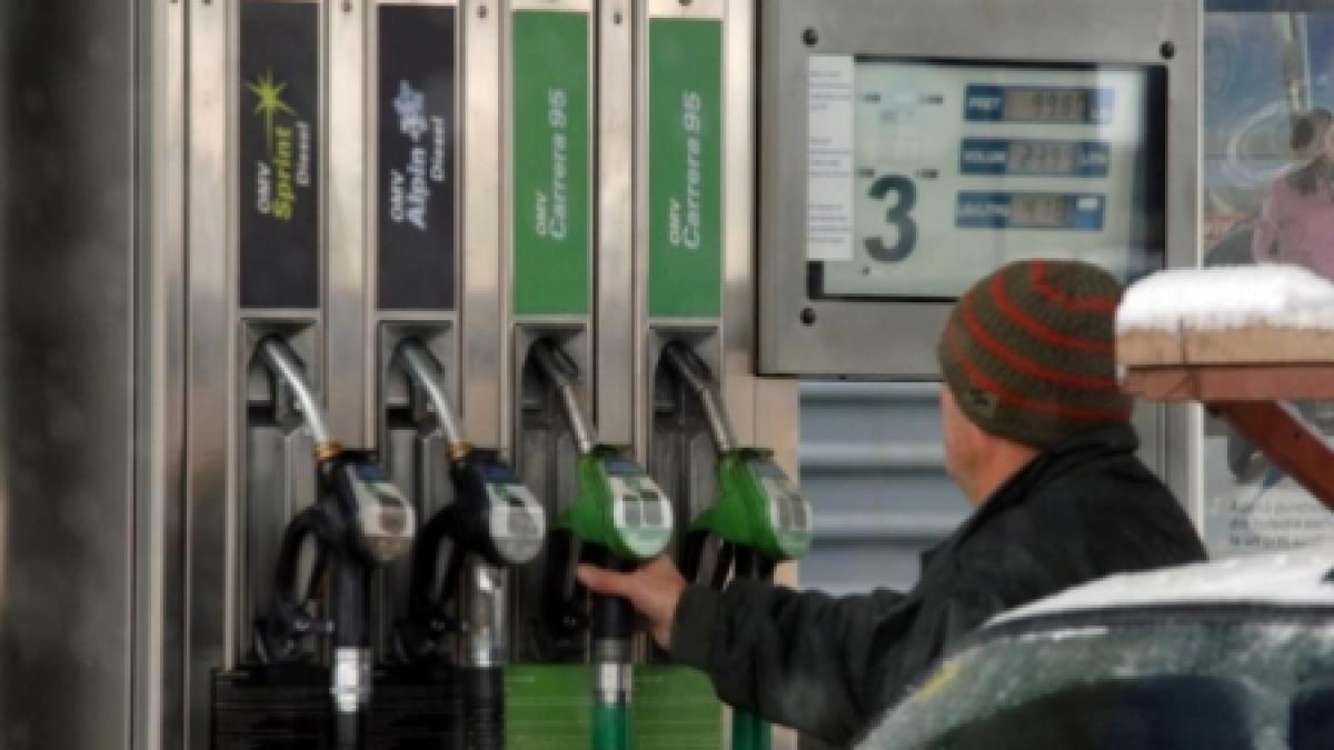 România, fruntaşă la scumpirea carburanţilor: Preţul benzinei a crescut cu 28% în 2010