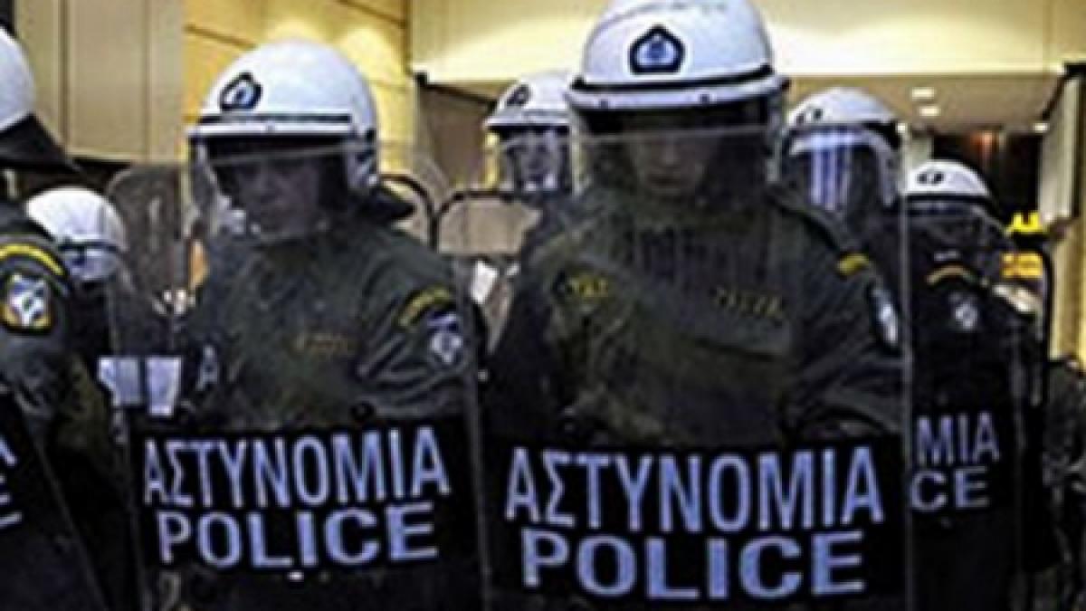 Revoltă într-o localitate din Grecia, din cauza unui proiect de amenajare a unei gropi de gunoi