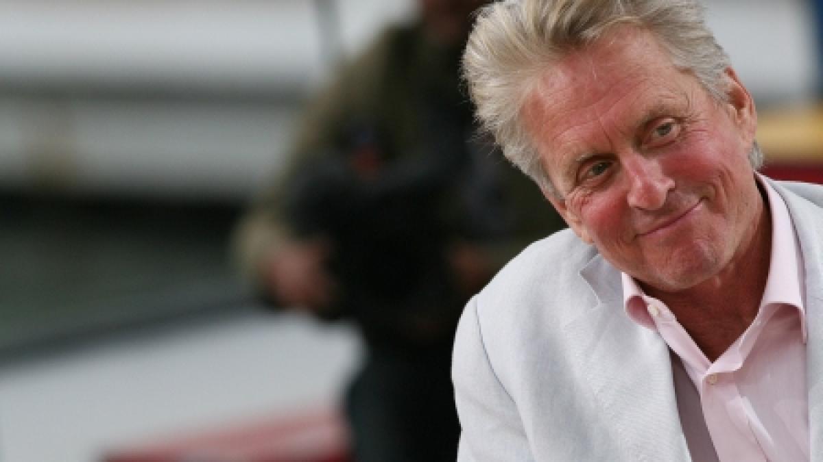 Michael Douglas: Tumoarea a dispărut. Cred că voi învinge cancerul 