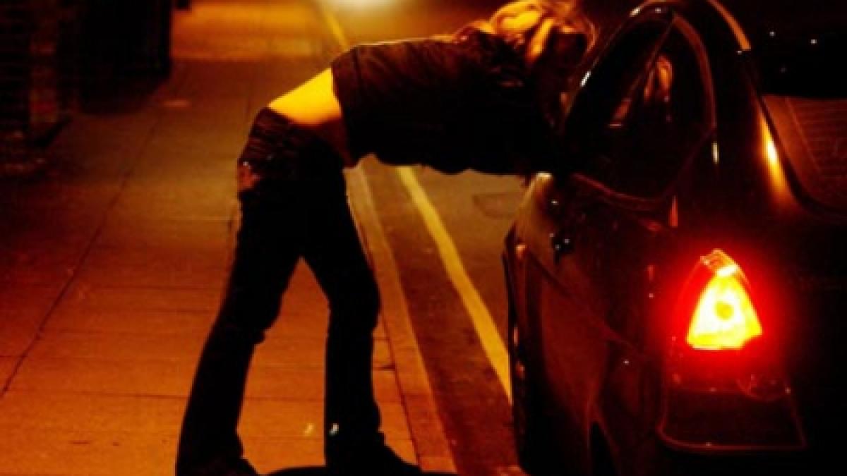 Statul român ar câştiga 100 de milioane de euro anual dacă ar legaliza prostituţia