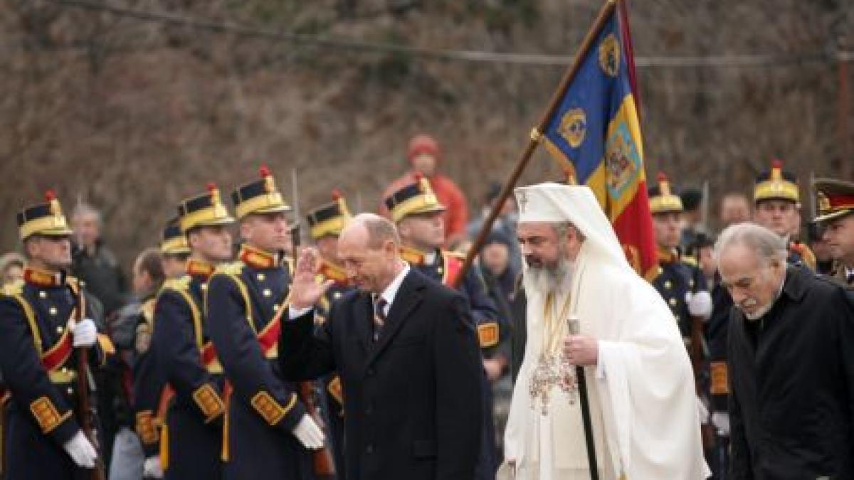 Băsescu participă la manifestările de la Focşani de ziua Unirii Principatelor Române