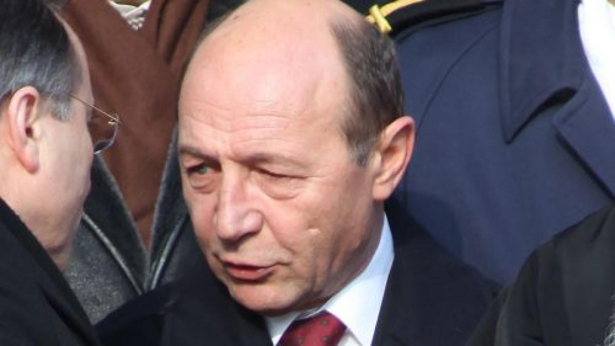 Cum s-a schimbat relaţia Băsescu - popor într-un an: Discursurile de la Ziua Unirii din 2010 şi 2011