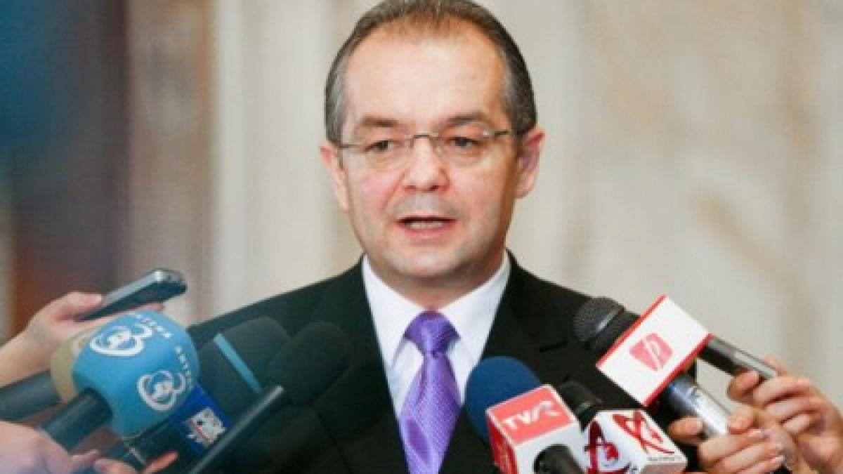 Boc: Opoziţia încearcă să ascundă o posibilă faptă de corupţie a unui membru PSD printr-un circ mediatic