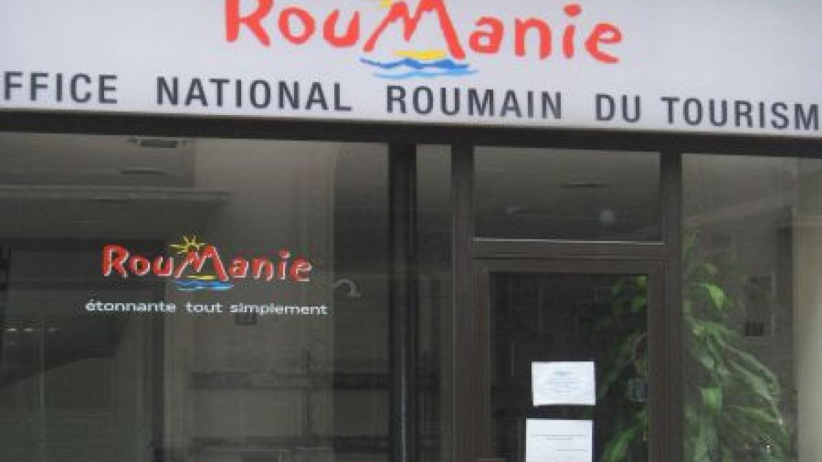 Imaginea oficială a României în Franţa: Uşi închise, logo vechi, anunţuri false