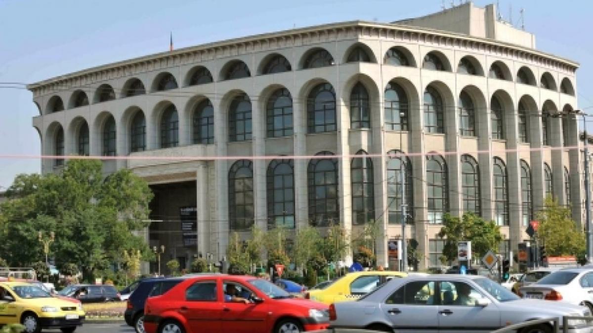 Teatrul Naţional din Bucureşti îşi schimbă înfăţişarea. Lucrările vor dura trei ani