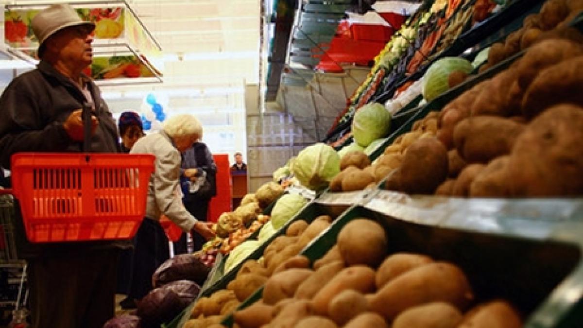 Cluj. Supermarketurile ar putea fi obligate să acorde un loc special produselor româneşti