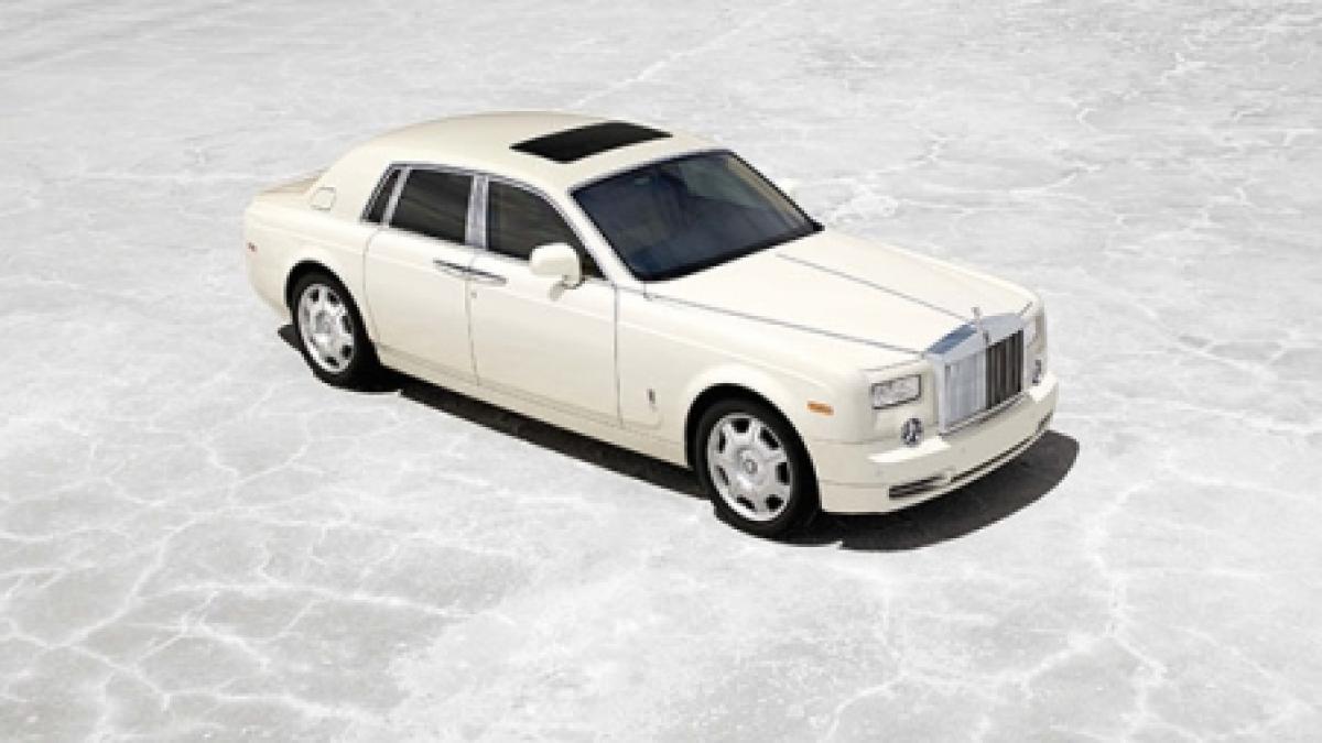 Prima maşină electrică Rolls-Royce va fi prezentată în martie 