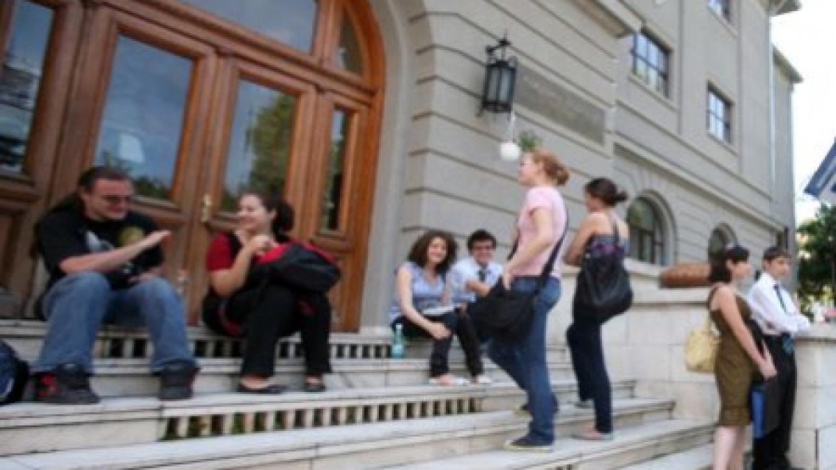 DNA a trimis în judecată 145 de inculpaţi pentru fraudarea examenelor de bacalaureat