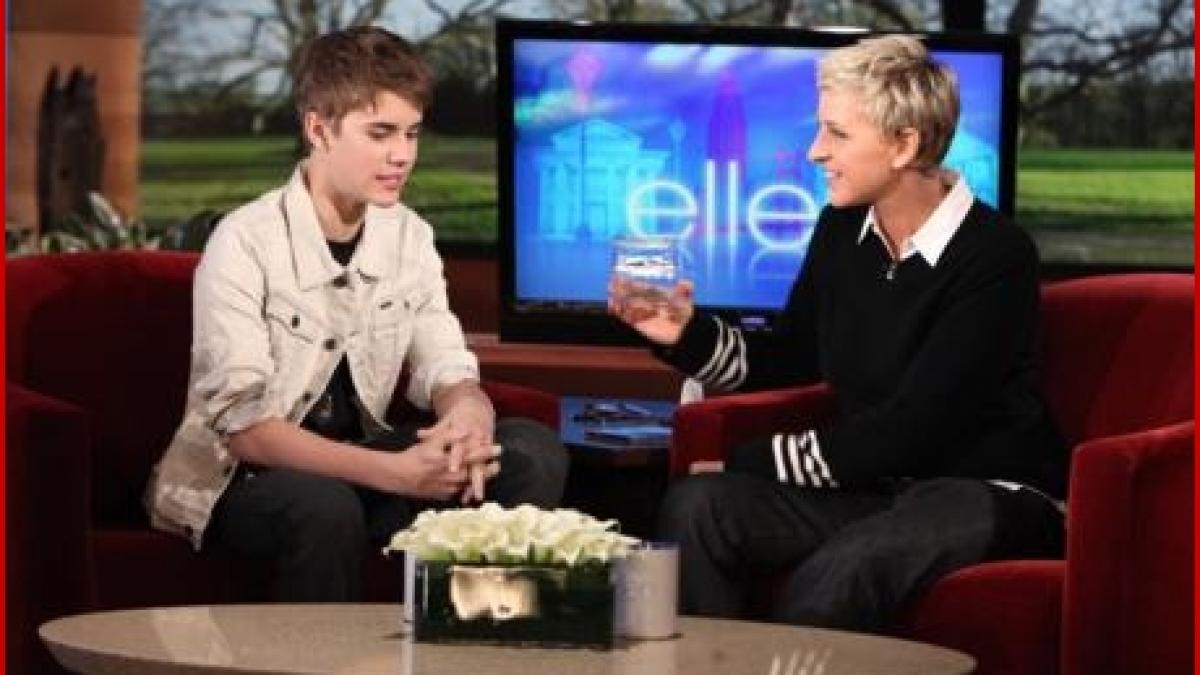 O şuviţă din părul lui Justin Bieber a fost scoasă la licitaţie de Ellen DeGeneres