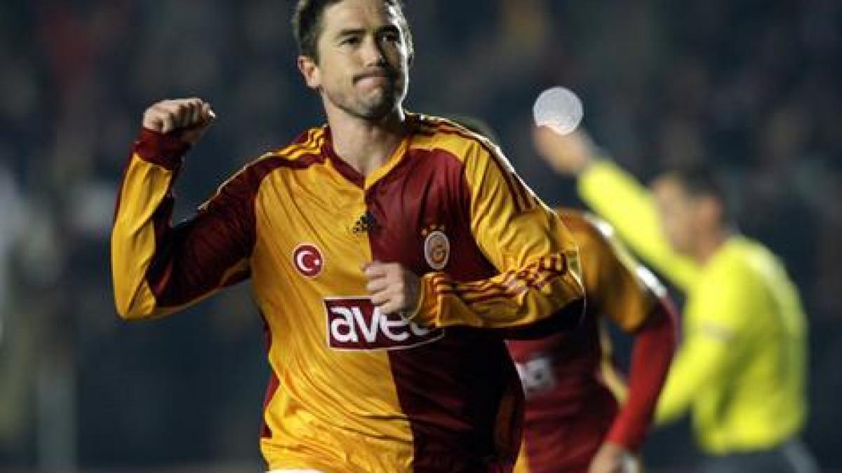 Probleme pentru „Rege” la Istanbul. Kewell: E greu să rămân la Galata cu Hagi antrenor