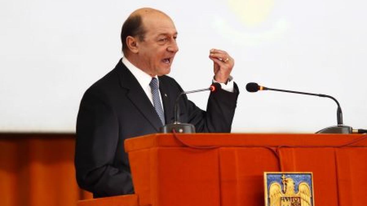 Traian Băsescu este convins că românii îl consideră responsabil pentru măsurile de austeritate