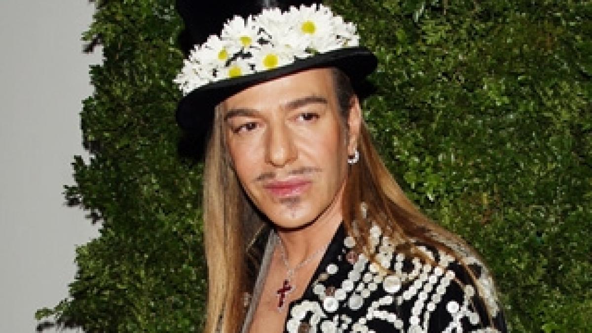 Directorul Dior, John Galliano, arestat pentru remarci antisemite