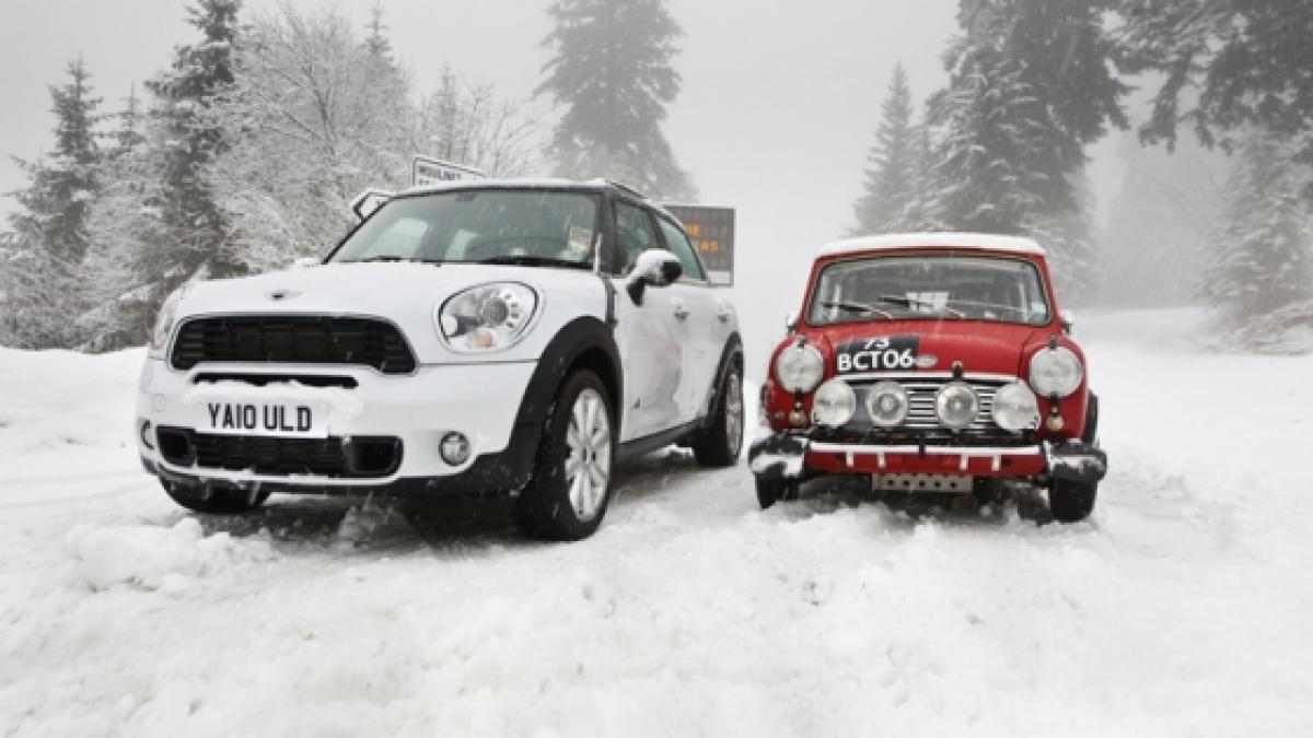 Mini Cooper vs Countryman pe Col de Turini