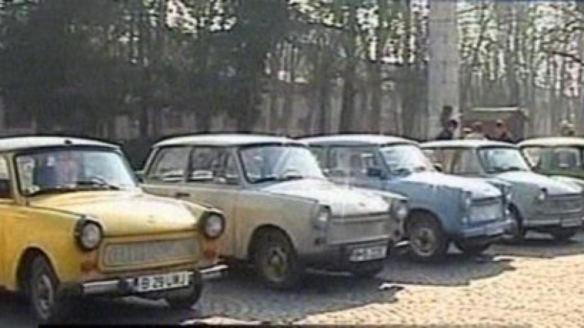 Parada maşinilor Trabant, în parcul Carol din capitală