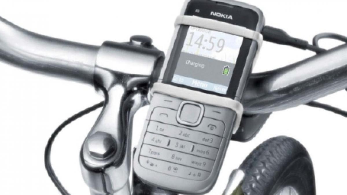 Cum îţi încarci telefonul cu ajutorul bicicletei? Află aici