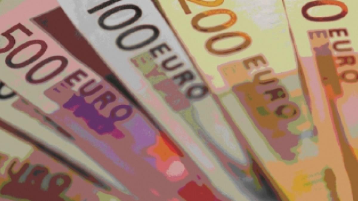 Leul începe săptămâna cu o nouă apreciere faţă de euro. Vezi cursul BNR