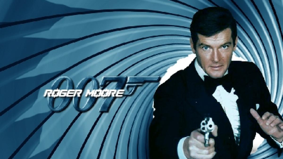 Roger Moore filmează în România