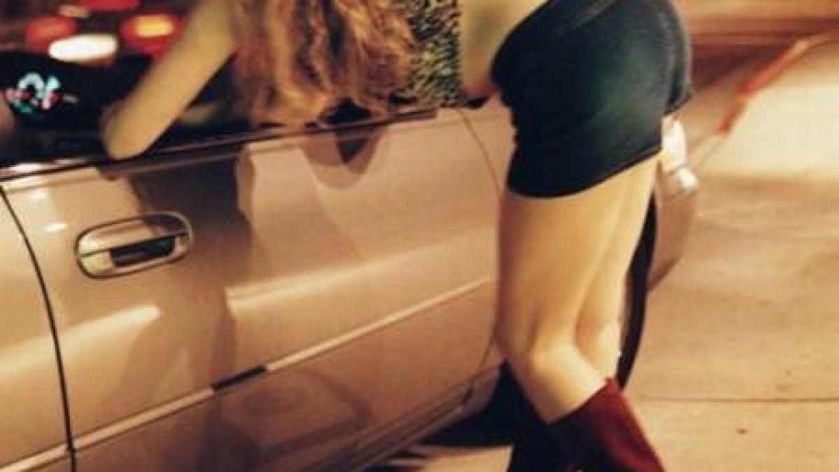 Prostituată bătută şi alergată cu cuţitul de un bărbat din Brăila