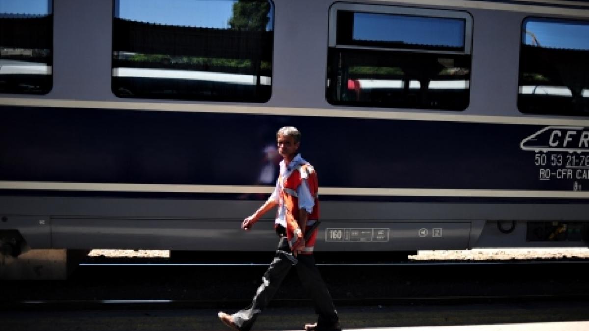 Greva sindicaliştilor CFR: 500 de trenuri din toată ţara au fost oprite până la ora 09:00