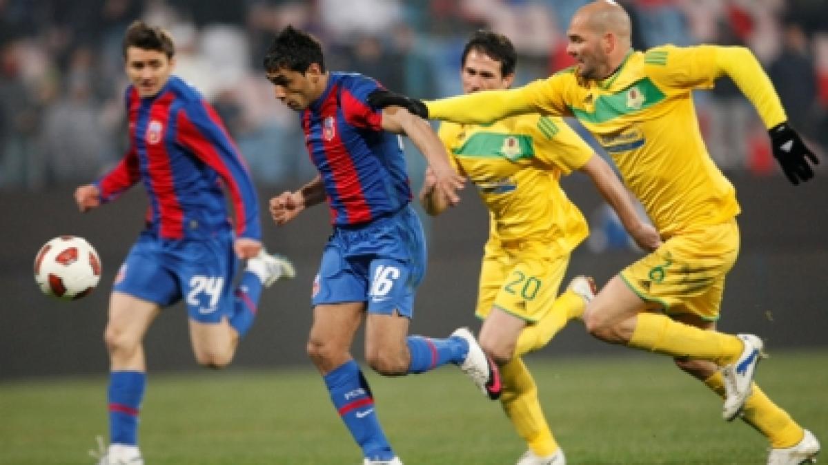 Steaua şi Vaslui s-au încurcat reciproc în lupta pentru titlu: scor 1-1. Kovacs a uitat de japonezi