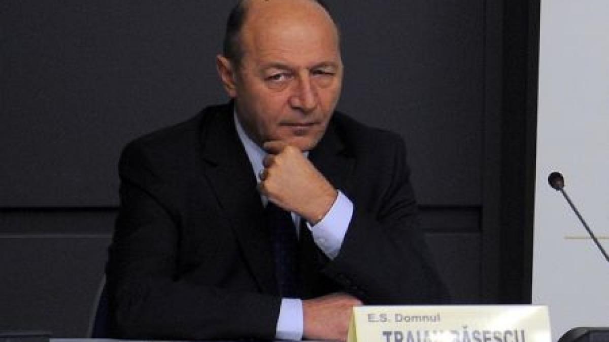 Ieşirea din recesiune ar putea să nu mai aibă loc în martie, conform preşedintelui Traian Băsescu