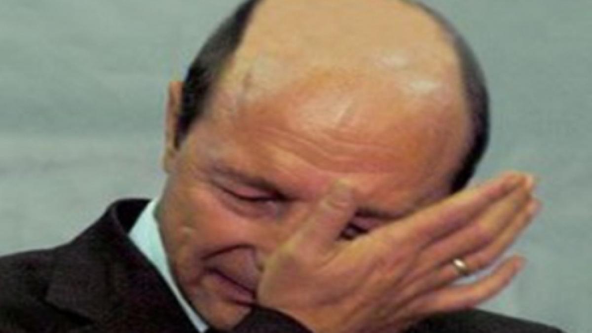 Angajat al ambasadei SUA: Băsescu a venit aici plângând şi mirosind a băutură