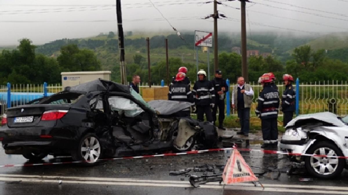 Cinci morţi şi 16 răniţi, în accidentele din ultimele 24 de ore