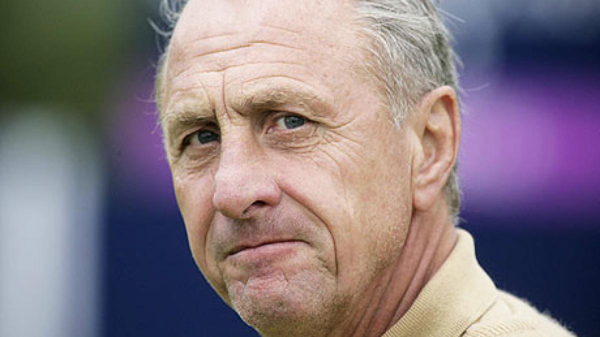 Conducerea lui Ajax a demisionat din cauza neînţelegerilor cu Johan Cruyff