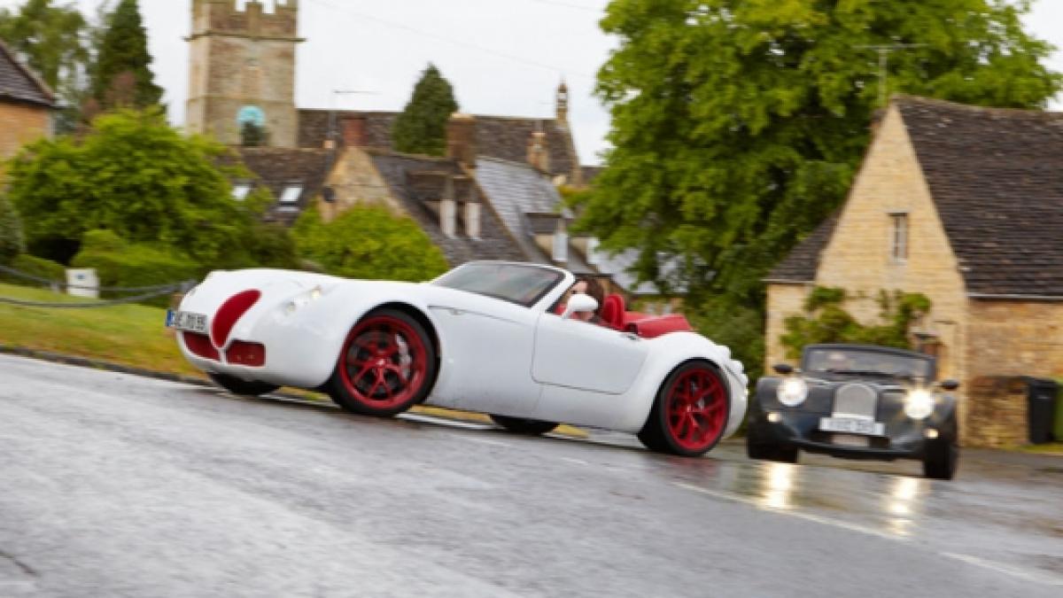 Wiesmann MF5 versus Morgan Aeromax