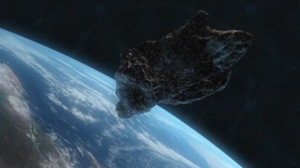 Un asteroid de mari dimensiuni orbitează Pământul de peste 250.000 de ani