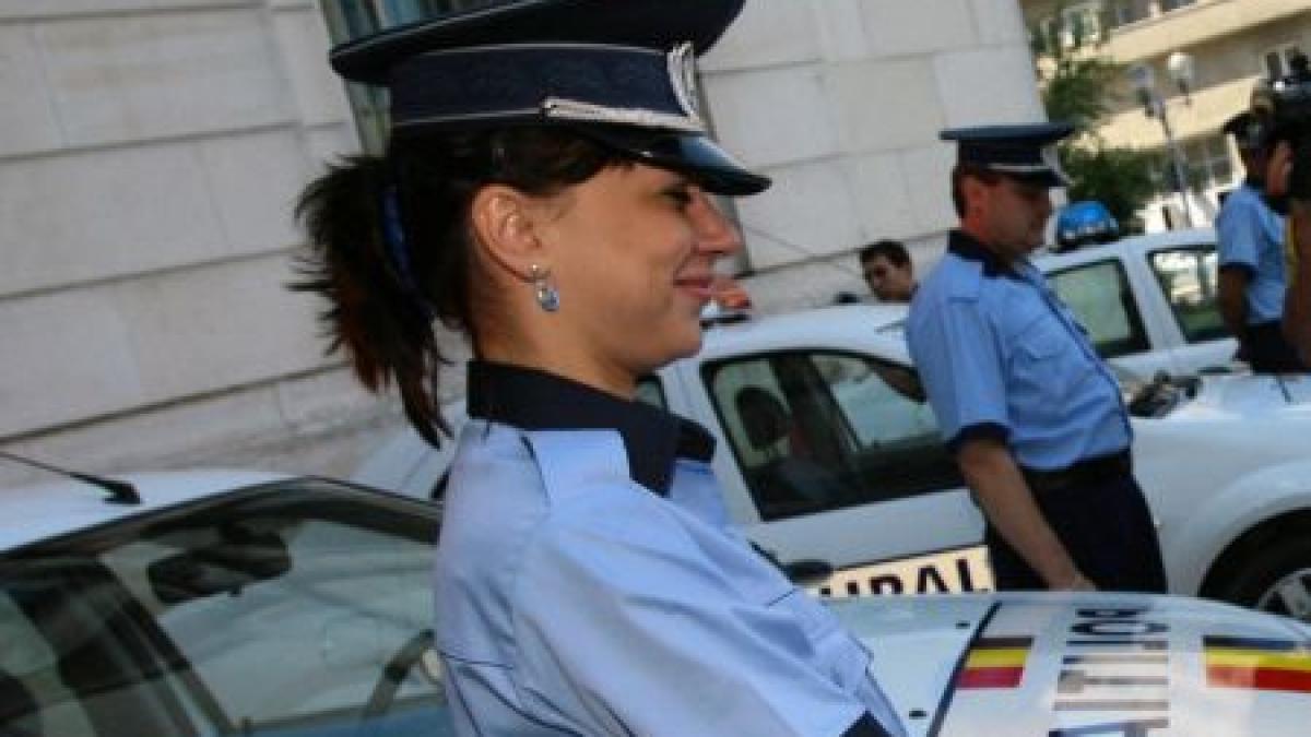 O fostă poliţistă din România, prinsă la furat în Italia